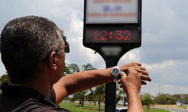 Horário de verão foi extinto há dois anos pelo presidente Jair Bolsonaro (Foto: Arquivo Brasil)