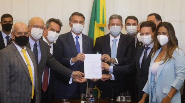 Proposta entregue ao Congresso não detalha valores do benefício (Foto: Cleia Viana/Câmara dos Deputados)