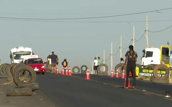Protesto dos caminhoneiros durou três dias (Foto: Reprodução)