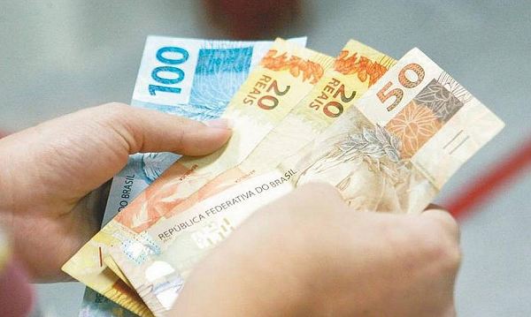 Nos últimos meses, a aceleração da inflação tem afetado os brasileiros mais pobres (Foto: Reprodução)