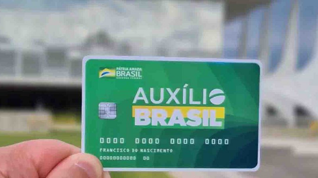 A primeira parcela do Auxílio Brasil, referente a novembro não será de R$ 400 como divulgado pelo presidente, Jair Bolsonaro (Foto: Reprodução)
