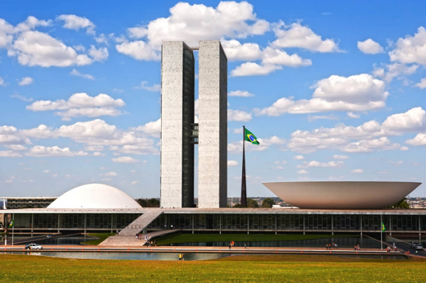 No Brasil, as mulheres representam 15% da Câmara de Deputados (Foto: Reprodução)