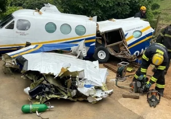 Destroços da aeronave levados para perícia em SP e no RJ (Foto: Reprodução)
