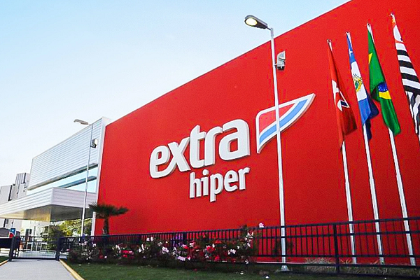 Liquidação já acontece em nível nacional, em todas as mais de 100 unidades da rede Extra Hiper (Foto: Reprodução)