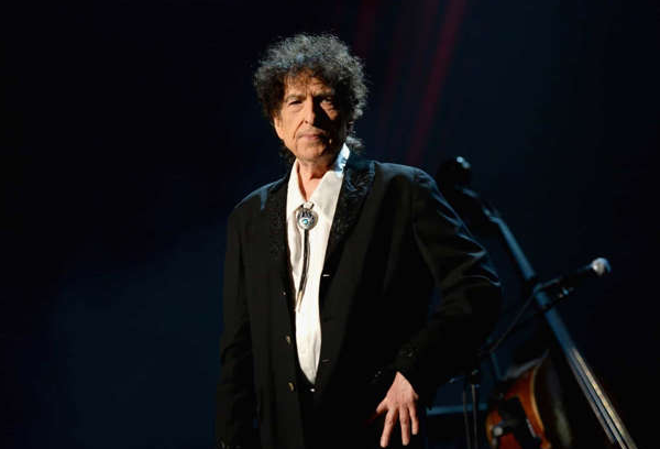 Bob Dylan, nome artístico de Robert Allen Zimmerman, um dos mais expressivos cantores, compositores, escritores e poetas de sua geração (Foto: Getty Images) Bob Dylan, nome artístico de Robert Allen Zimmerman, um dos mais expressivos cantores, compositores, escritores e poetas de sua geração (Foto: Getty Images)