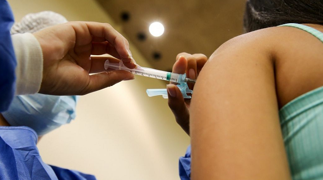Vale ressaltar que não é facultado ao cidadão escolher a vacina de sua preferência (Foto: Reprodução)