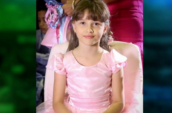 Menina Beatriz Angélica Mota, de 7 anos (Foto: Reprodução)
