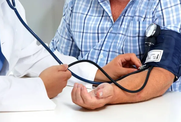 Ação acontece em parceria com o Centro Médico Especializado Ser + (Foto: Shutterstock/Divulgação)