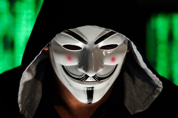Grupo hacker Anonymous declarou através das redes sociais que está iniciando uma guerra cibernética com o país russo (Foto: Reprodução)
