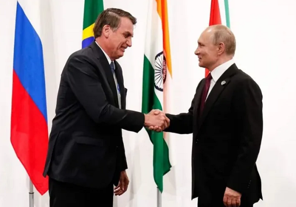 Presidente brasileiro afirmou que Putin não quer praticar massacres (Foto: Alan Santos/PR)