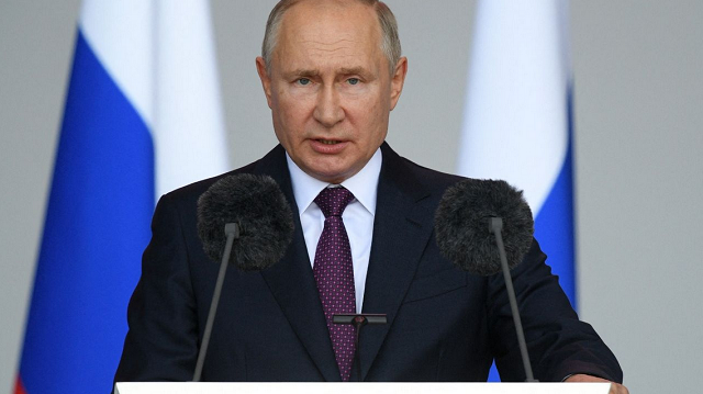 Putin ainda alertou os russos precisam se preparar para alterações na vida cotidiana no país (Foto: RAMIL SITDIKOV/SPUTNIK/AFP)