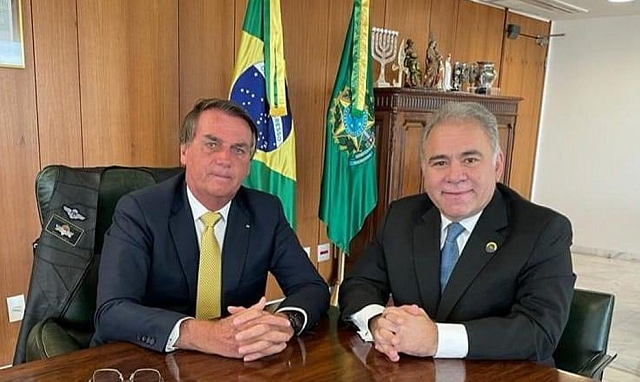 Em nota, o Ministério da Saúde confirmou que já está adotando as medidas necessárias para reclassificar o status da covid-19 no Brasil (Foto: Reprodução)