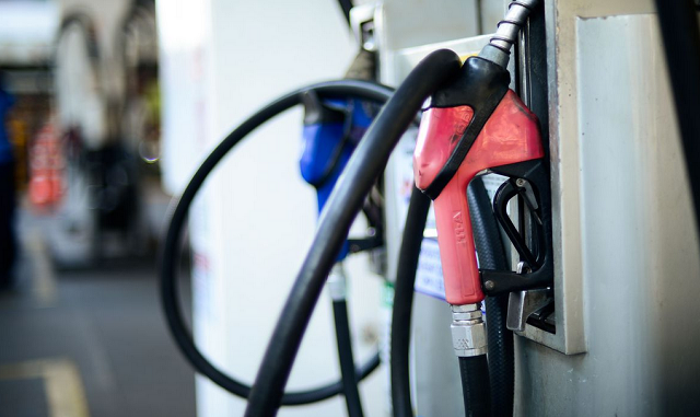 De acordo com a pasta, a medida fará o preço da gasolina cair até R$ 0,20 para o consumidor (Foto: Reprodução)