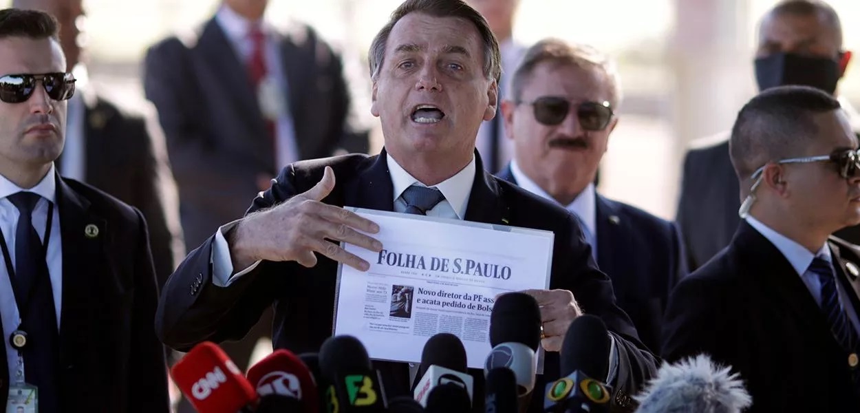 Estudo da Fenaj mostra que o presidente 'é o maior agressor' dos profissionais da categoria - Na foto, Bolsonaro manda jornalistas calarem a boca (05.05.20) (Foto: REUTERS/Ueslei Marcelino) Estudo da Fenaj mostra que o presidente 'é o maior agressor' dos profissionais da categoria - Na foto, Bolsonaro manda jornalistas calarem a boca (05.05.20) (Foto: REUTERS/Ueslei Marcelino)