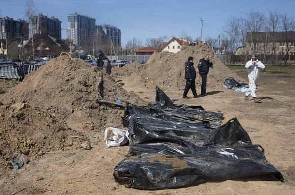Os especialistas forenses concentraram as autópsias nas cidades próximas a Kiev (Foto: Anastasia Vlasova/Getty Images)