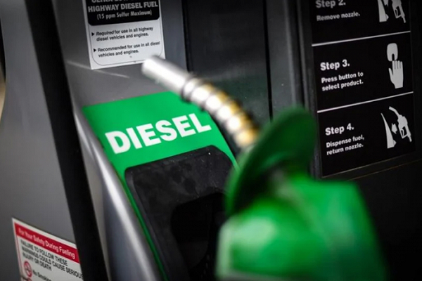A Petrobras alertou o governo federal sobre o risco de desabastecimento de diesel no Brasil (Foto: Reprodução)