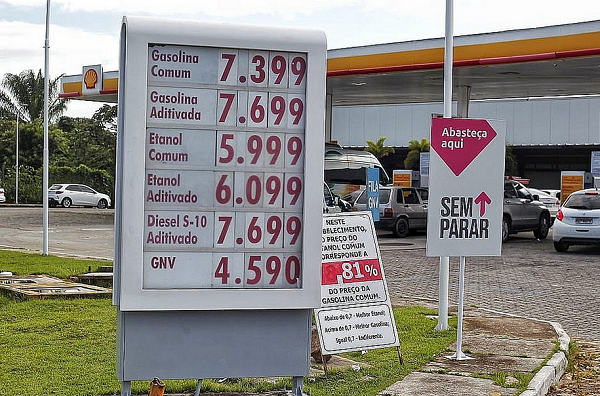 O objetivo, segundo a empresa, é facilitar o acesso às informações sobre os preços de combustíveis (Foto: Arisson Marinho/CORREIO)