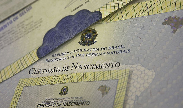 A lei amplia o rol de possibilidades para a alteração e retira a necessidade de ação judicial para fazer o procedimento (Foto: Reprodução)