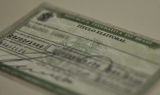 A opção está disponível para pessoas com situação regular junto à Justiça Eleitoral (Foto: Marcello Casal Junior/Agência Brasil)