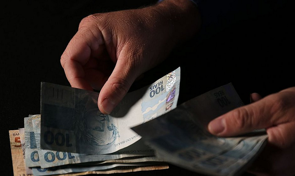 O lote também contempla restituições de anos anteriores (Foto: Reprodução)