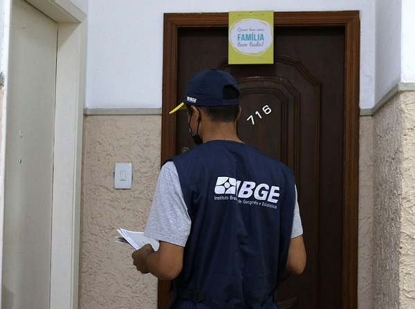 Os trabalhadores vêm se manifestando nas redes sociais oficiais do órgão sobre os problemas enfrentados e convocando outros colegas temporários para a paralisação (Foto: Tânia Rêgo/Agência Brasil)