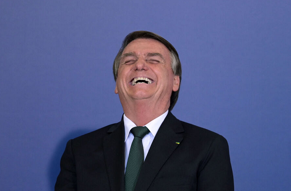 Presidente Jair Bolsonaro aproveitou que as atenções estavam voltadas para o 7 de Setembro e editou o decreto (Foto: EVARISTO SA)