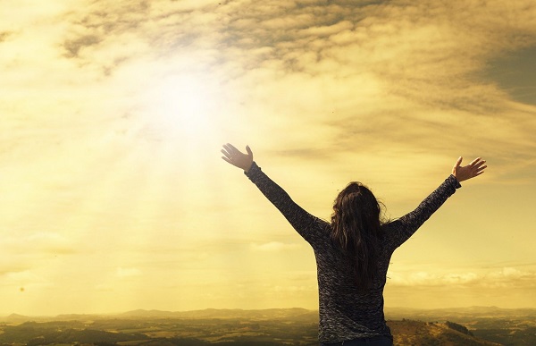 Ele disciplina os Seus filhos (Hebreus 12:6) e Ele julgará o mundo (Apocalipse 20:11-15). Imagem: Google