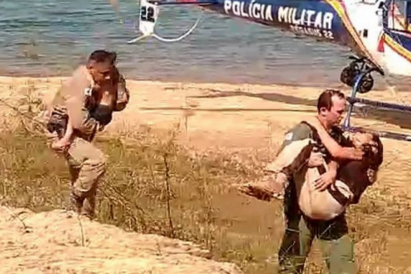 A localização só foi possível após um morador da região ter sobrevoado a área da MG-060 com um drone (Foto: Reprodução)