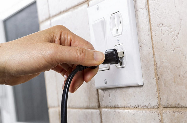 Pelo quarto ano consecutivo, com 45 acidentes fatais em 2021, a Bahia está entre os três estados com mais mortes por choque elétrico em todo o Brasil (Foto: Reprodução)
