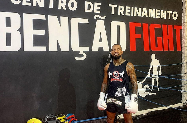 Rodrigo de Sousa dos Santos, 30 anos, que foi baleado dentro da academia dele em Camaçari (Foto: Reprodução)