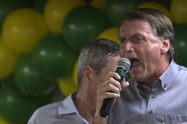 Bolsonaro não terá foro privilegiado pela primeira vez desde 1988 (Foto: DOUGLAS MAGNO/AFP)