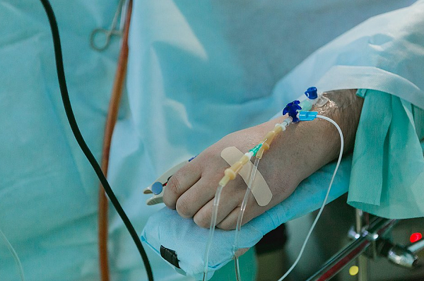 A Doença de Creutzfeldt-Jakob (DJC) ocorre, na maioria dos casos, de forma esporádica e tem causa e fonte infecciosas desconhecidas (Foto: Reprodução)