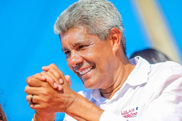 Nos votos totais, o petista figura com 54%, ao passo que o ex-prefeito de Salvador tem 44,2% (Foto: Divulgação)