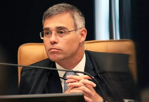 Justificativa de André Mendonça é que o homem condenado tem antecedentes criminais (Foto: Rosinei Coutinho/STF)