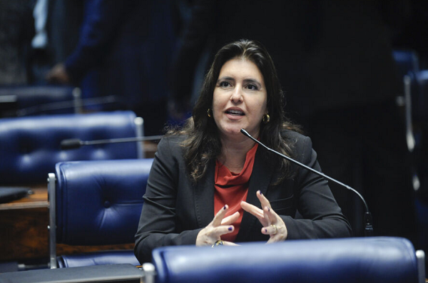 Durante sua campanha, Simone Tebet teceu fortes críticas ao atual presidente Jair Bolsonaro (Foto: Marcos Oliveira/Agência Senado)