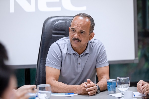 Prefeito Elinaldo Araújo - Foto; Tiago Pacheco