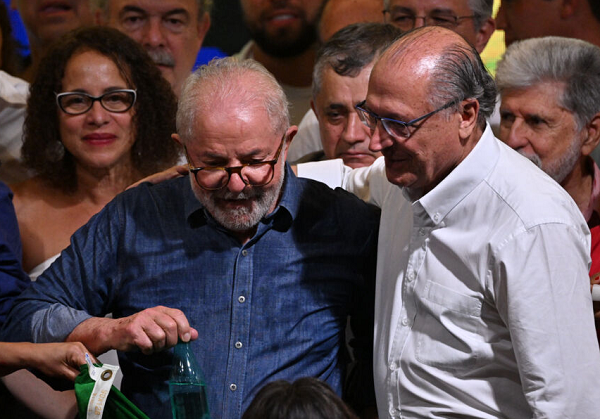 O vice-presidente eleito, Geraldo Alckmin (PSB) foi escolhido coordenador de transição (Foto: NELSON ALMEIDA/AFP)