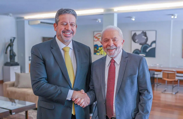 Lula já se encontrou com o presidente da Câmara, Arthur Lira (Foto: Divulgação/Ricardo Stuckert)
