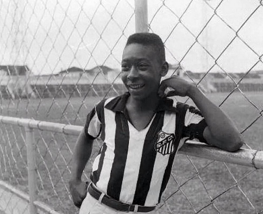 Pelé estreou no Santos em 1956 (Foto: Centro de Memória do Santos/Divulgação)