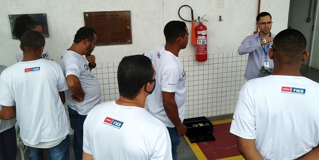 As oportunidades são voltadas para pessoas de baixa renda, com idade a partir de 16 anos (Foto: Izinaldo Barreto/Senai)