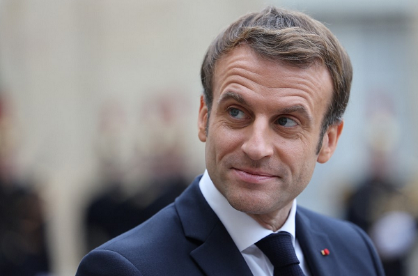 Emmanuel Macron foi um dos líderes mundiais que parabenizou Lula pela posse neste domingo (Foto: Thomas Coex/AFP)