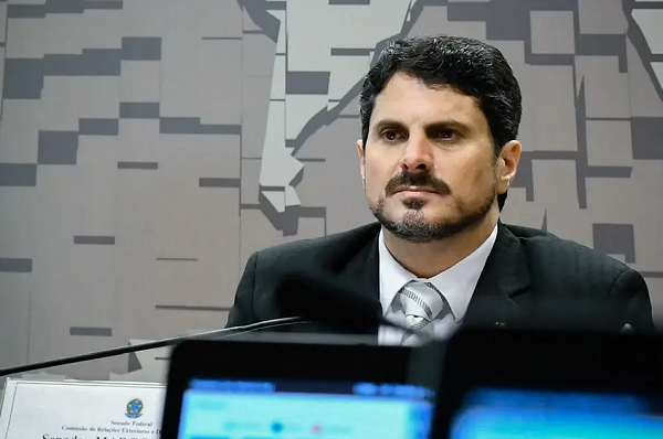 Marcos do Val (Podemos) disse que vai pedir renúncia do mandato de senador (Foto: Divulgação/Senado Federal)