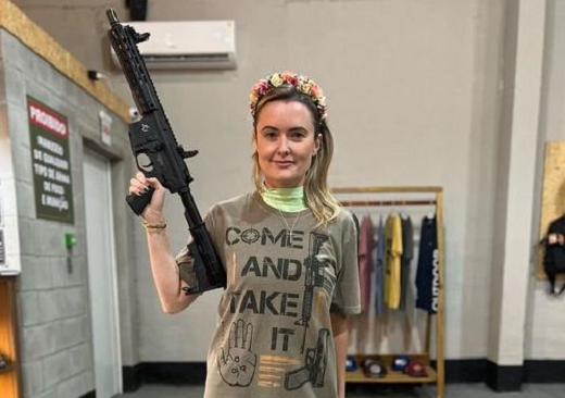 Presidente nacional do PT, Gleisi Hoffmann acusou Julia de ter uma atitude nazista (Foto: Reprodução/Facebook)