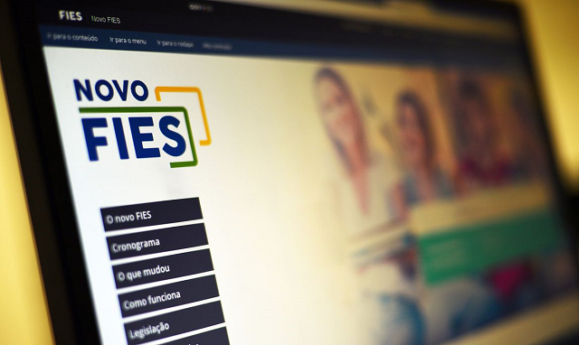 Programa do MEC tem o objetivo de conceder financiamento a estudantes em faculdades privadas, (Foto: Marcello Casal Jr/Agência Brasil)