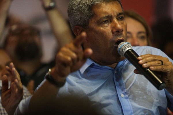 Chefe do Executivo baiano garantiu ainda que enquanto for governador da Bahia, irá combater firmemente qualquer tentativa de explorar ou escravizar o povo baiano (Foto: Raphael Muller/Ag. A TARDE)