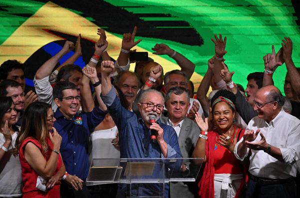 Todas as famílias beneficiárias receberão um valor mínimo de R$ 600 e serão criados dois benefícios complementares (Foto: Ricardo Stuckert/ PR)