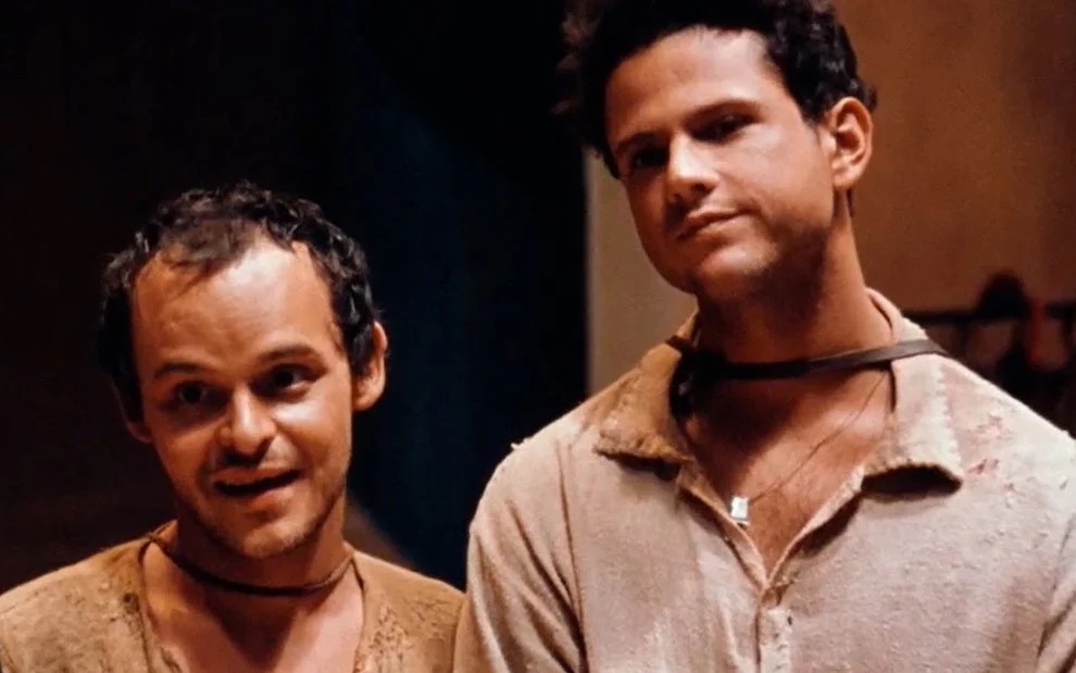 Selton Mello e Matheus Nachtergaele, em O Auto da Compadecida, de 2000 - Foto: Divulgação