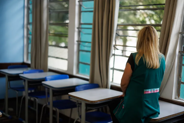 A professora que recebeu a ameaça registrou um boletim de ocorrência e agradeceu o apoio após expor nas redes sociais toda a situação envolvendo os pais e o aluno (Foto: Reprodução)