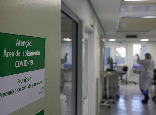 Diretor-geral da OMS alerta que a emergência acabou, mas a pandemia continuará por muito tempo (Foto: Divulgação)