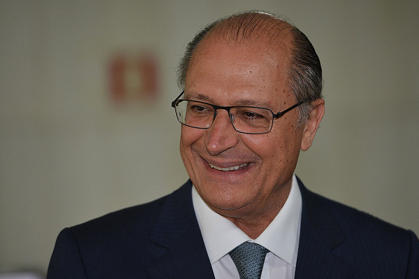 Alckmin pretende manter no gabinete apenas um representante de cada Força Armada (Foto: Fabio Rodrigues Pozzebom/Agência Brasil)